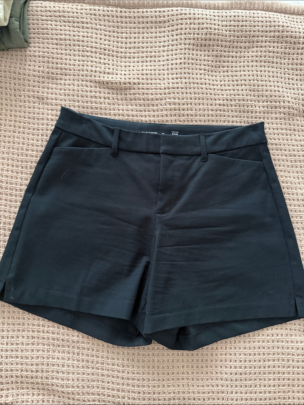 Old Navy Black High-Waist Tailored Shorts
